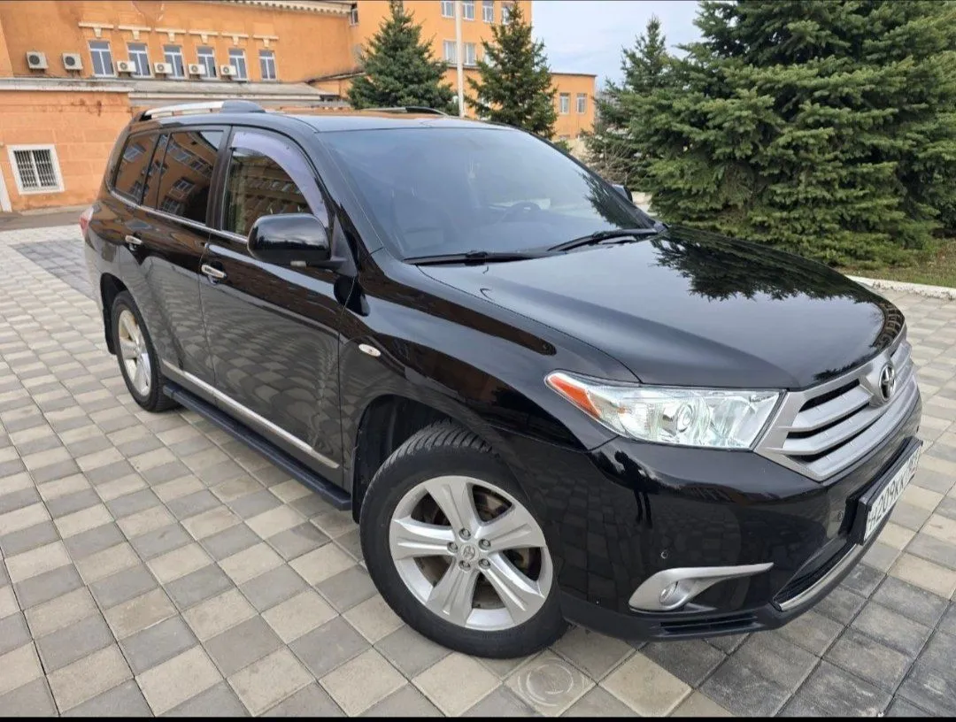 Продам Toyota Highlander 3.5 AT, 2012 год. 