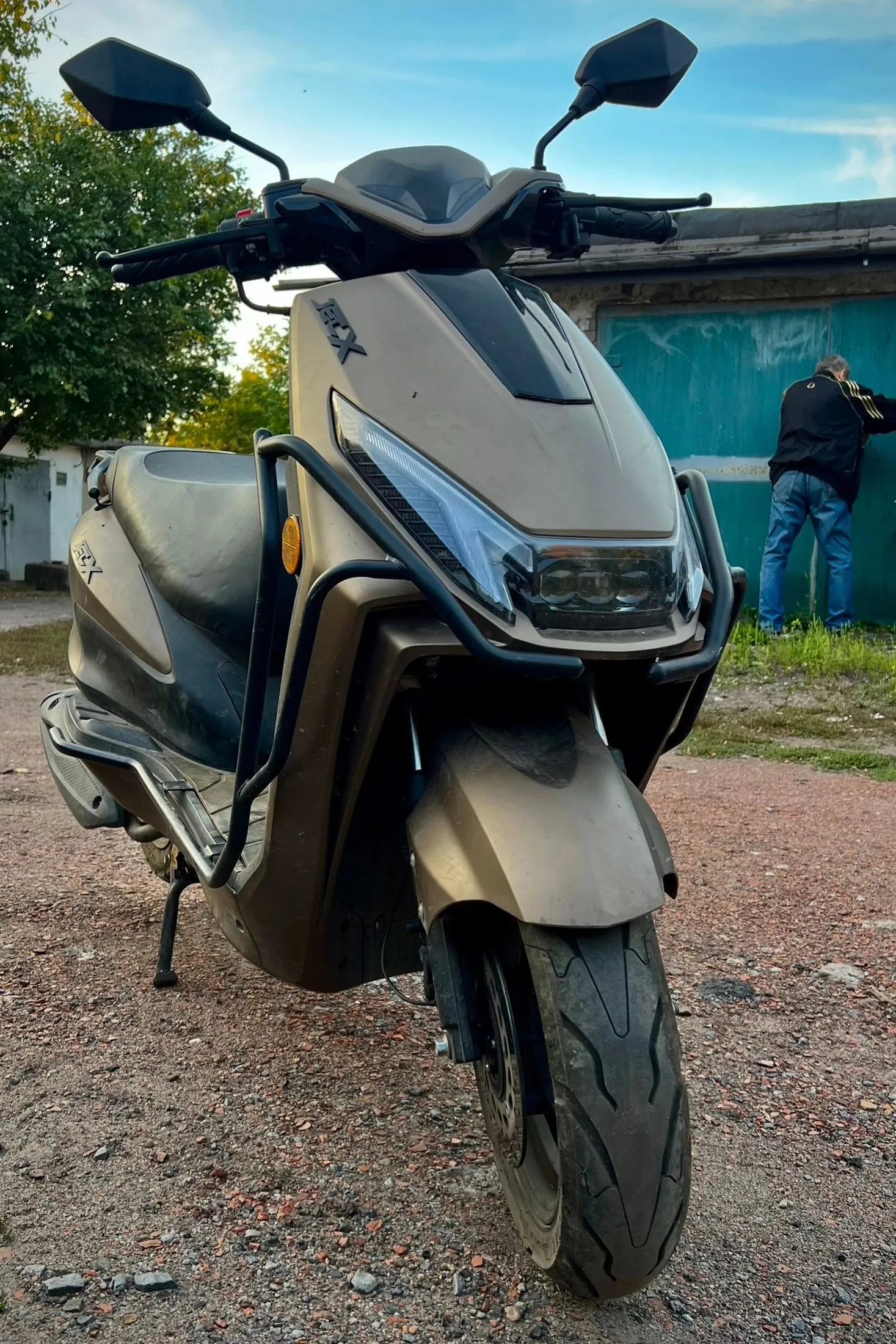 Продается скутер Jet X 150куб