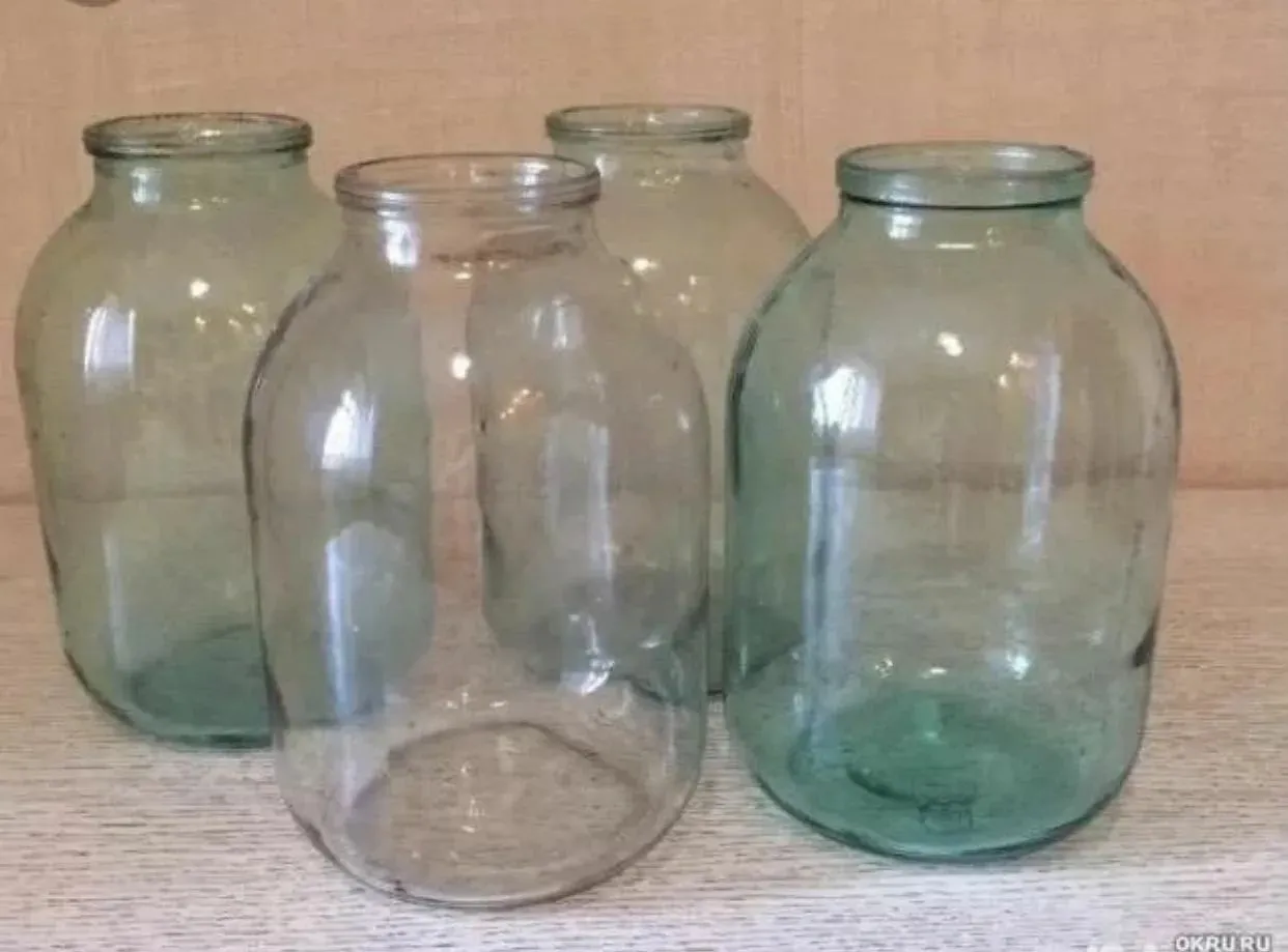Продам банки 3 литра.