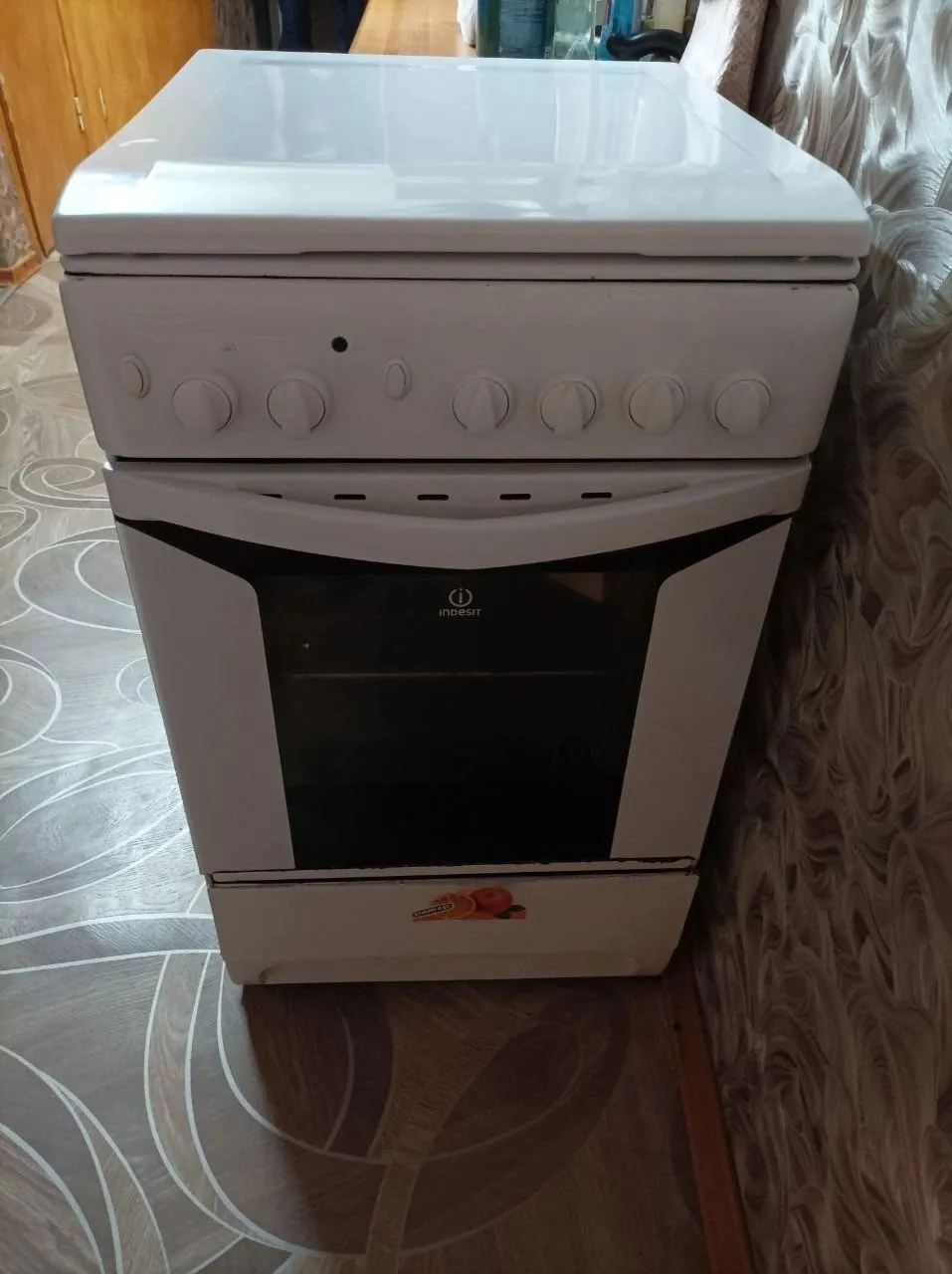 Продам бу газовую печку.