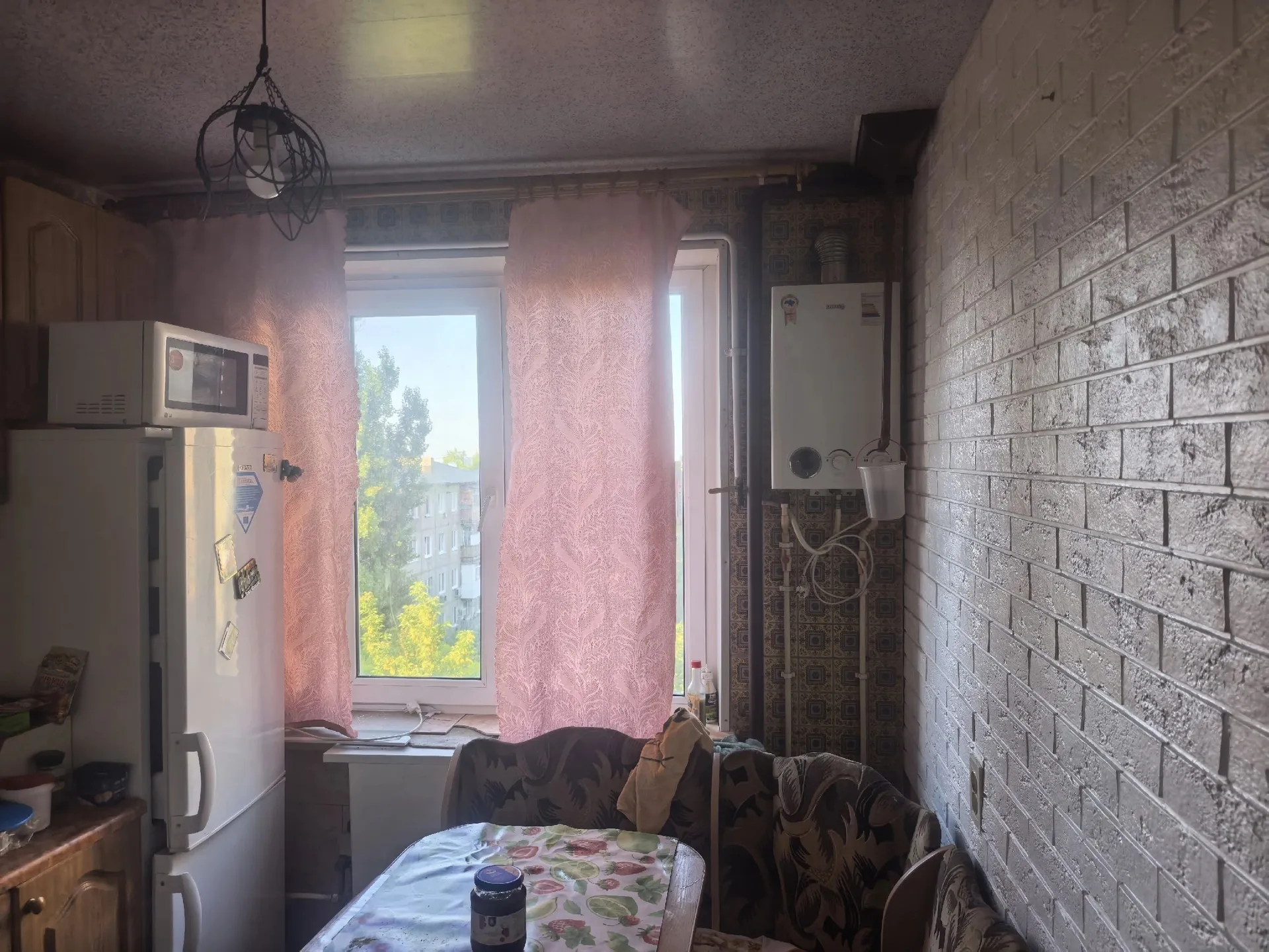 Продаётся 2-х комнатная квартира